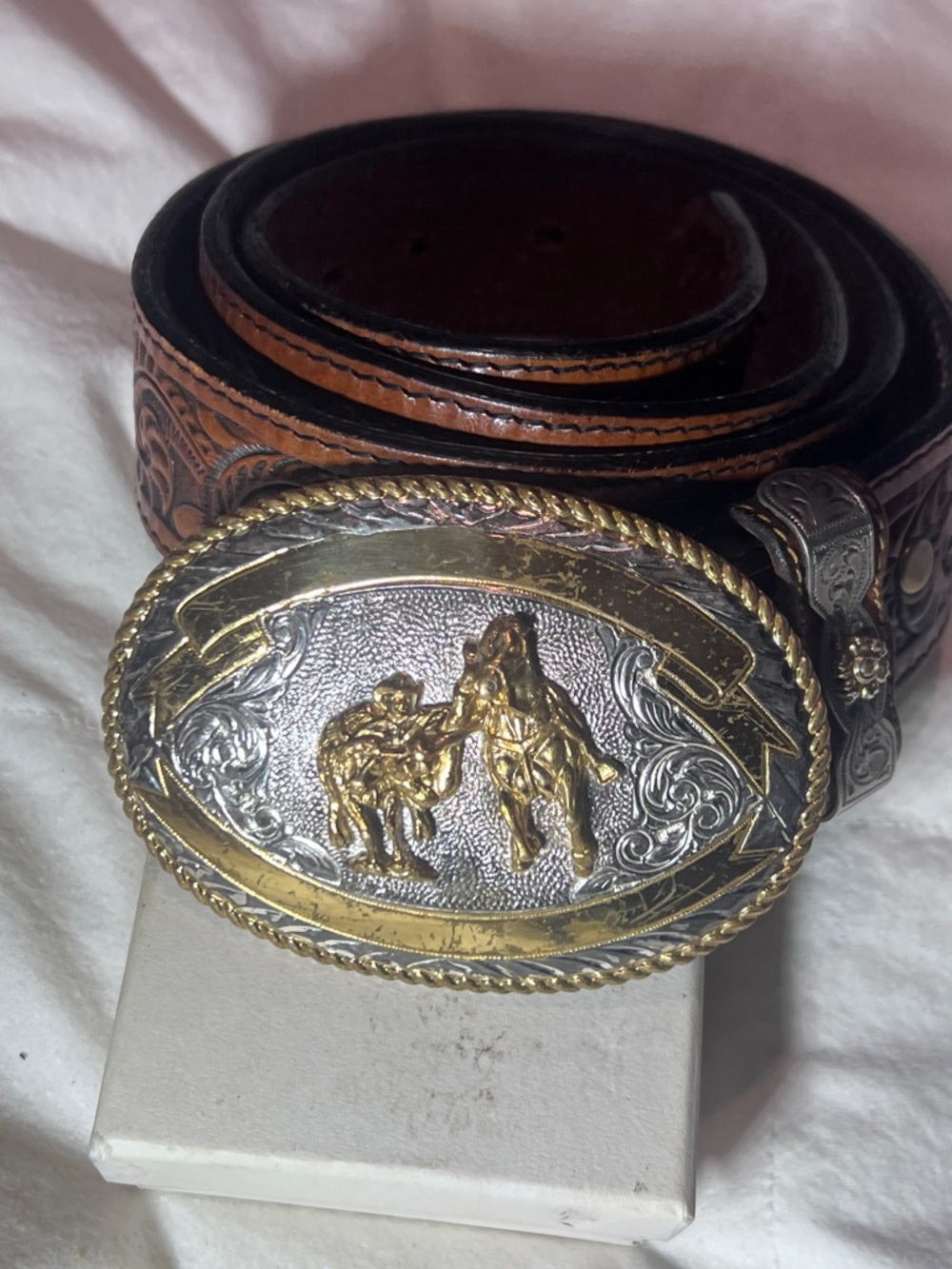Curumrine Silversniths Western Two-Tone Cowboy Belt with Rodeo Buckle - Brown